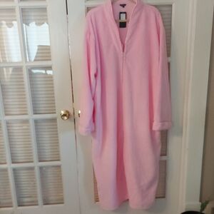 NWT - 51" Cozy Pink Zip-Up Robe (3X)